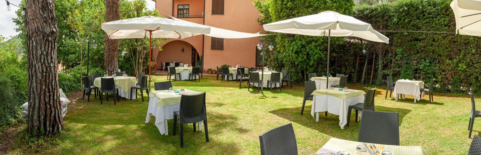 Hotel La Fattoria San Giovanni Di Baiano Екстериор снимка