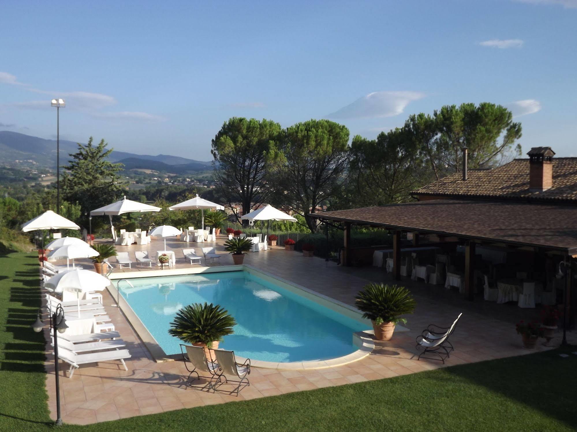 Hotel La Fattoria San Giovanni Di Baiano Екстериор снимка
