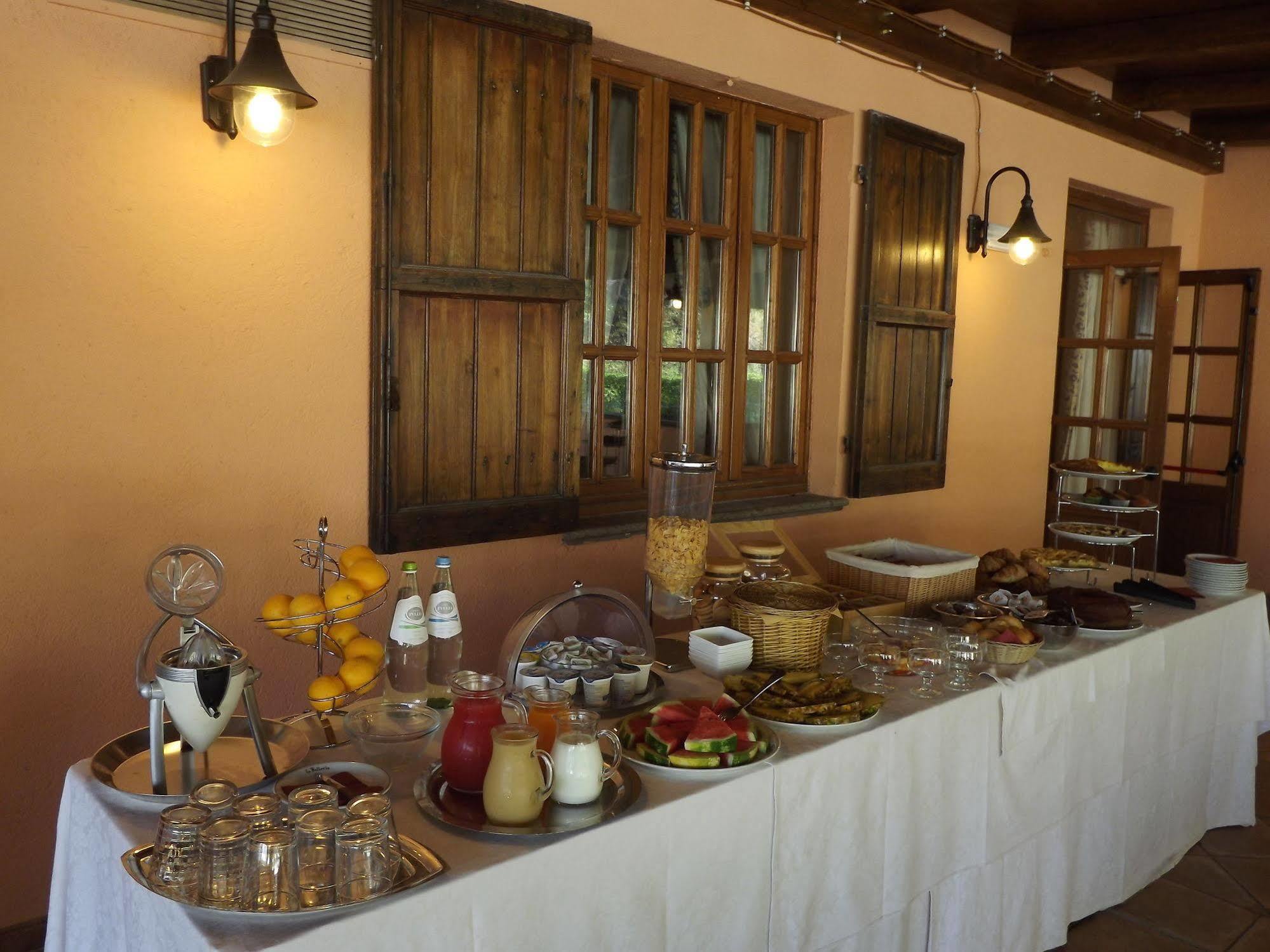 Hotel La Fattoria San Giovanni Di Baiano Екстериор снимка